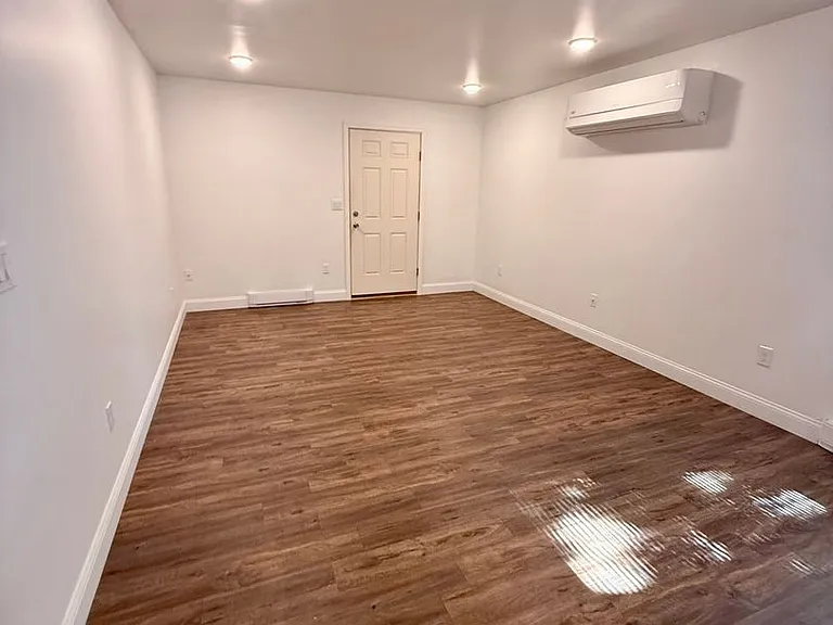 315 Clearfield St — Photo 12