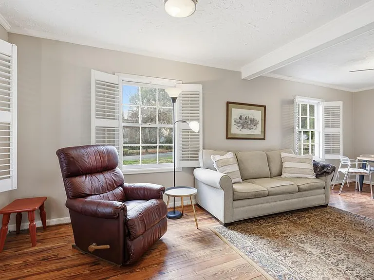 1474 Brooklyn Ave NW — Photo 4