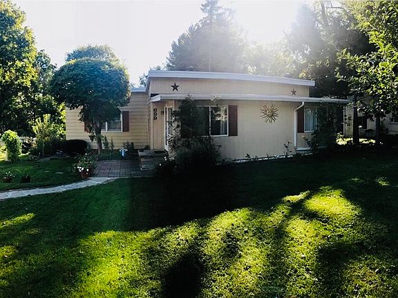 3rd image of 699 S Winding Dr