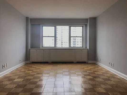 Rented by NY NY Condo, Inc | media 4