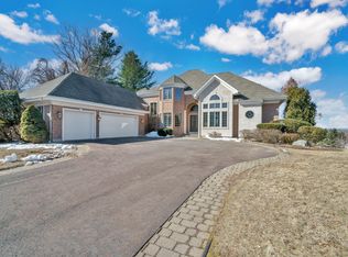36 Sunrise Ln, South Windsor, CT 06074