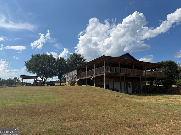 3rd image of 916 Fort Lamar Rd