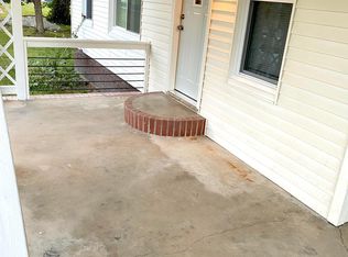 415 E Madison St, Buffalo, MO 65622