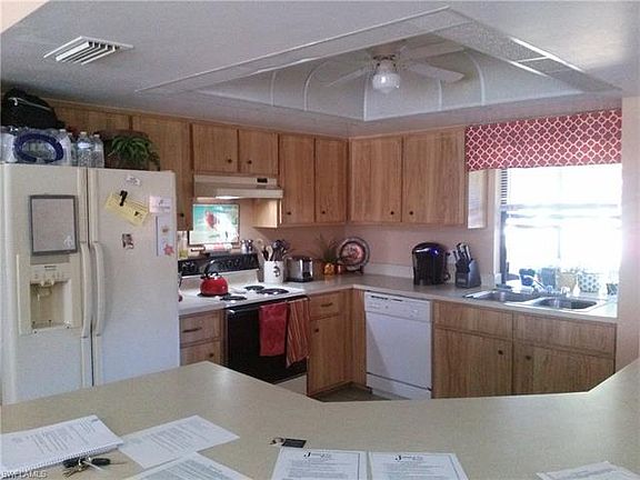 2nd image of 531 SW 36th St