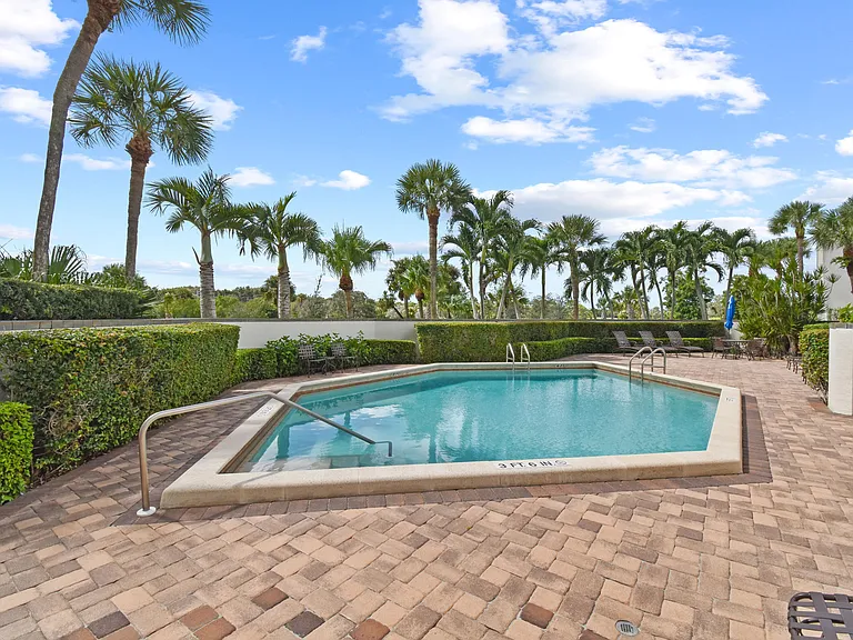 3322 Casseekey Island Rd #302 — Photo 41