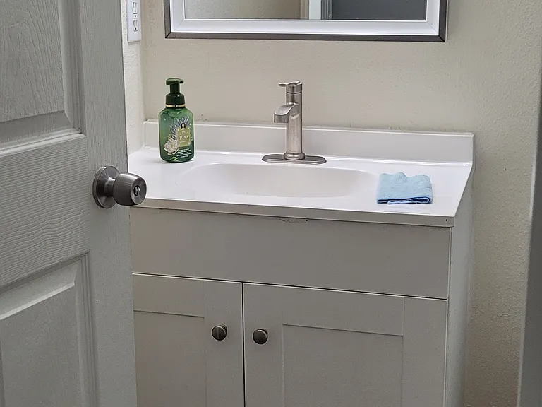 604 Brooke Ct — Photo 14