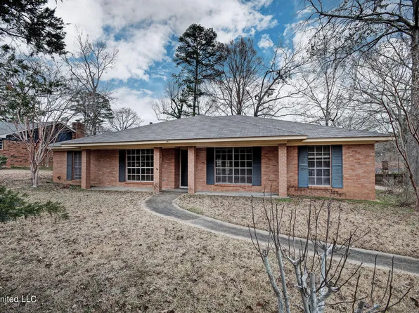 155 Forest Ridge Dr, Brandon, MS 39042