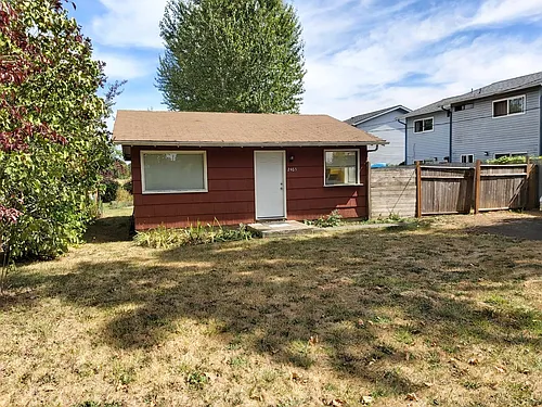 2465 SW Pickford St Photo 1