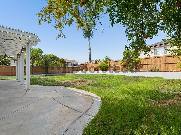 42075 Dunes Ct — Photo 48