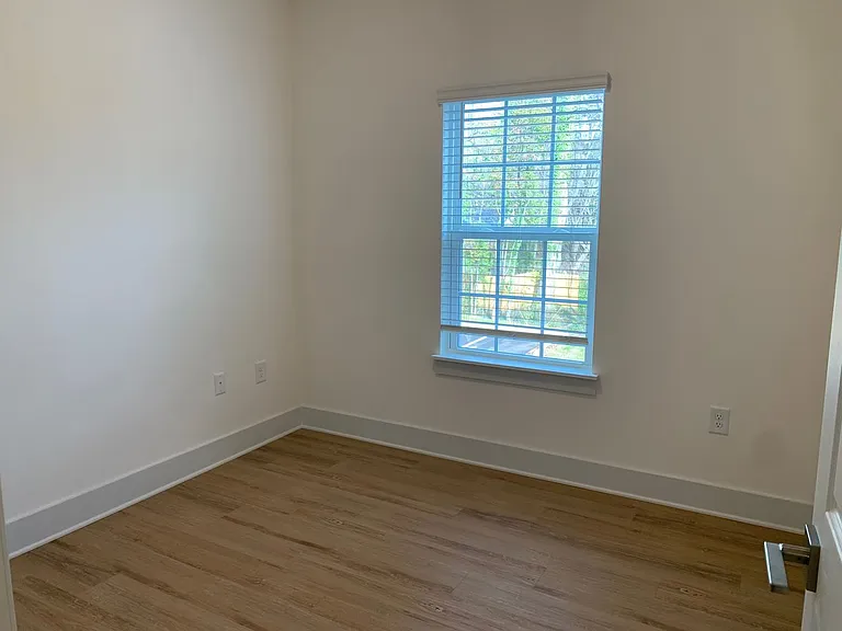 3515-204 Markland Dr — Photo 6