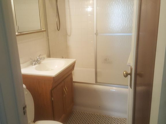 3rd image of 4920 Xerxes Ave S