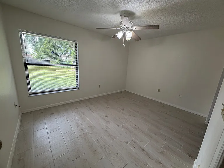 608 Antelope Ln — Photo 4