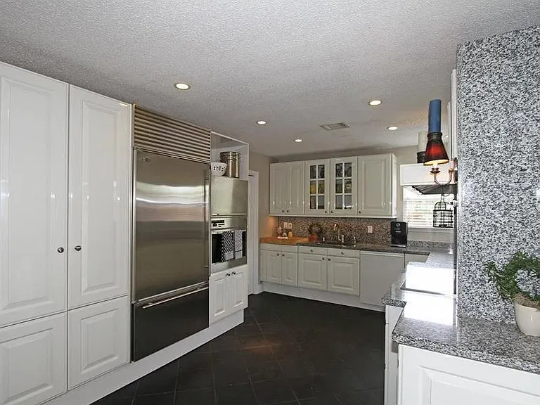 7893 Abbey Rd — Photo 11