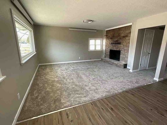 4th image of 407 N 1st St