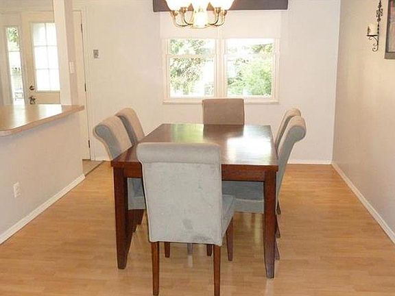 3rd image of 11968 Meadow Run Ct