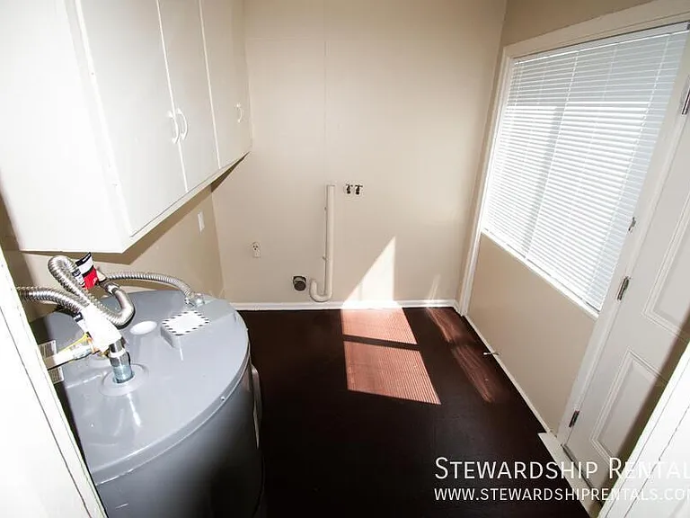 1376 W 6th Ave #A — Photo 11