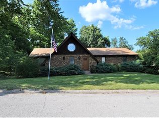 97 Heritage Rd, Hannibal, MO 63401