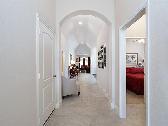4th image of 106 N Greatwood Glen Pl