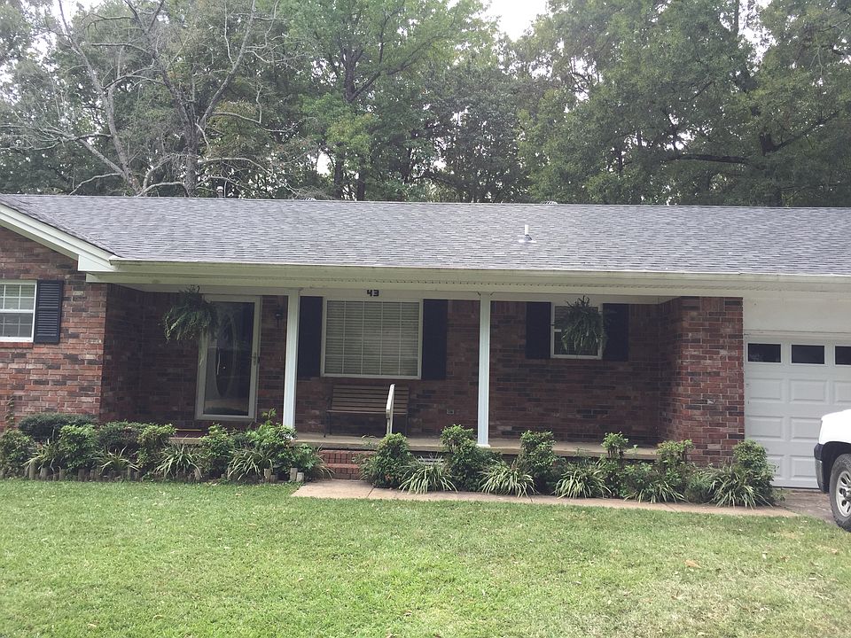 1st image of 43 Glenmere Dr