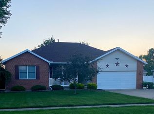 805 Flat Rock Rd, Bellevue, OH 44811