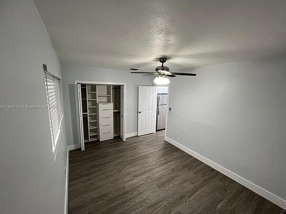 3rd image of 1001 NW 181st St #2