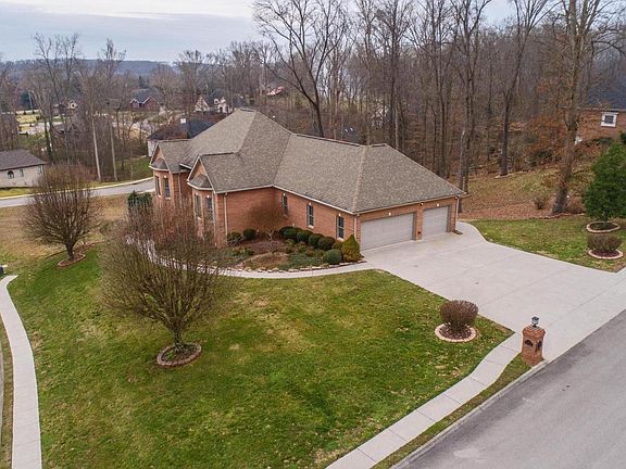 3rd image of 115 Westchester Ct