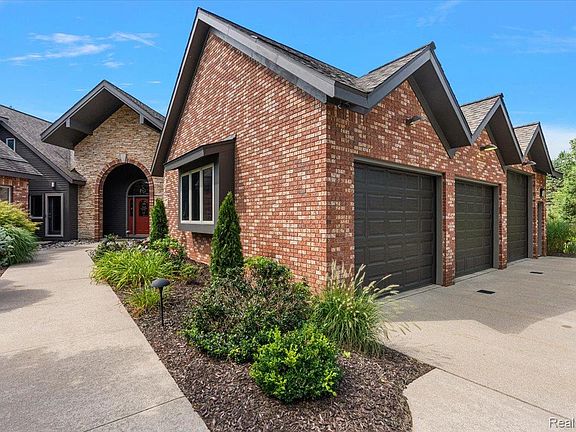 3rd image of 3233 Winegar Rd