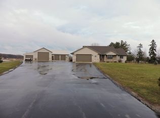 W3114 Sievert Rd, Seymour, WI 54165
