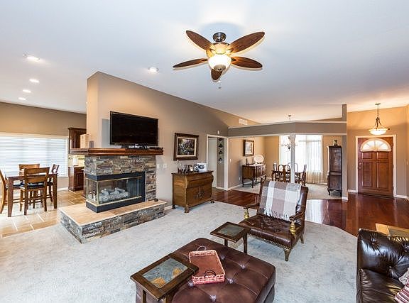 4th image of 4206 N Spyglass Cir