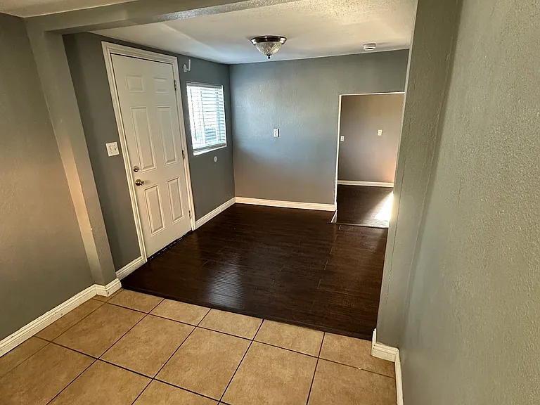 1056 S Townsend Ave #2 — Photo 10