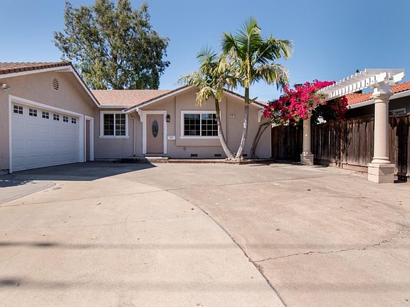 2nd image of 1763 Branham Ln