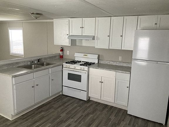 2nd image of 500 W Payton St #74