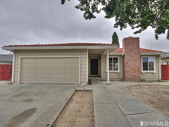 3rd image of 35040 Hollyhock St