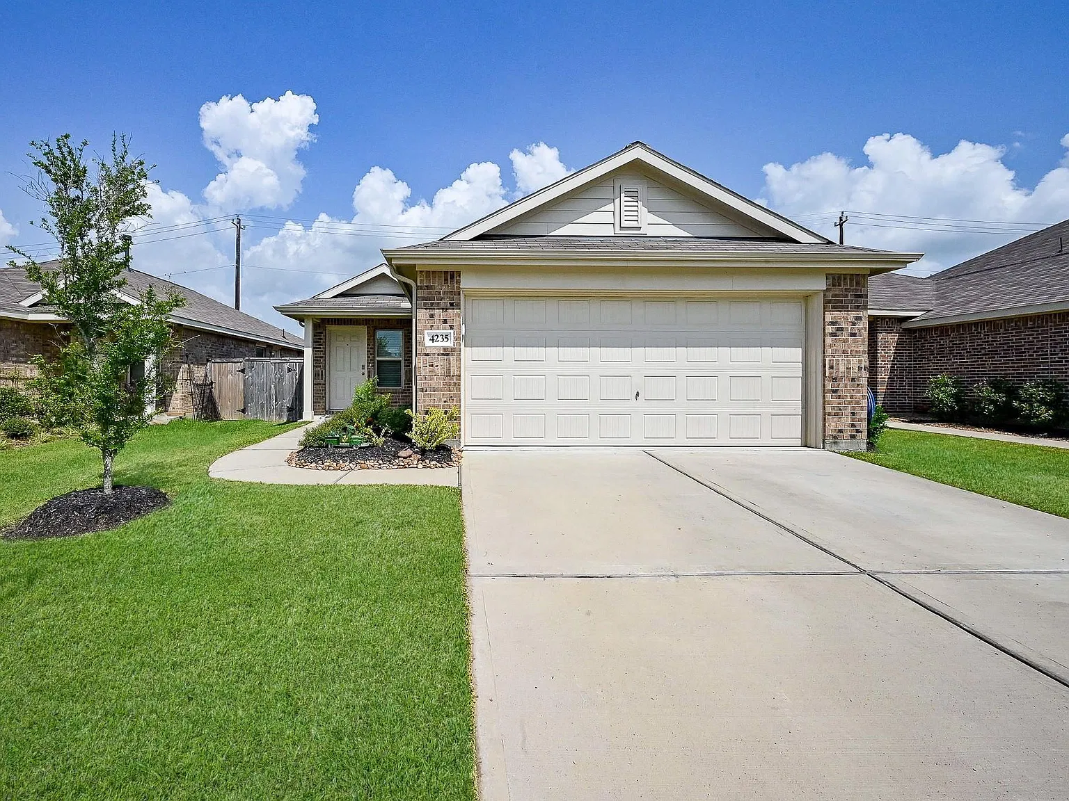 3 bed, 2.0 bath, 1470 sqft, $1,850 — Photo 1