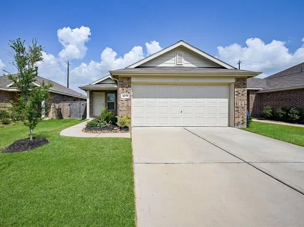 4235 Palmetto Grove Ln, Baytown, TX 77521
