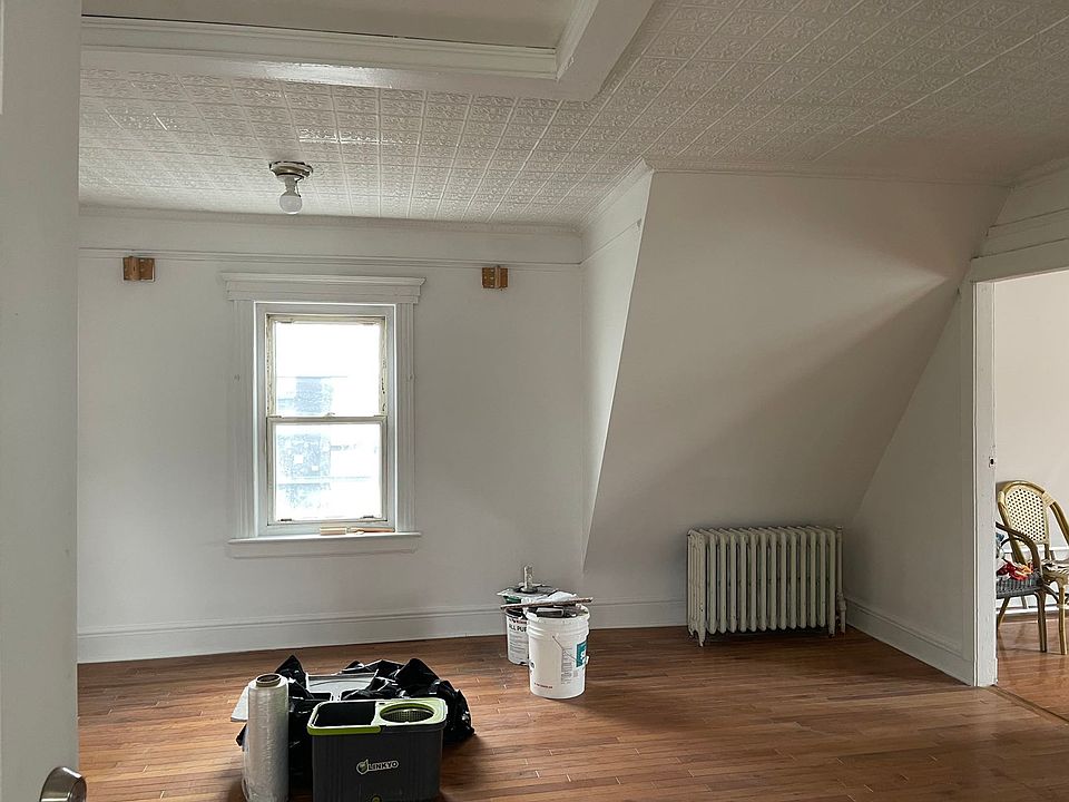 1st image of 1842 120th St #3
