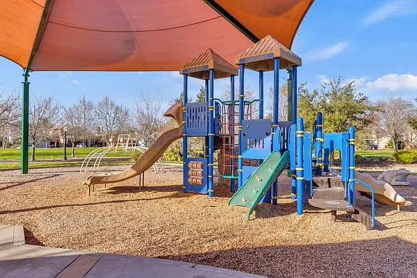 3139 Staysail St — Photo 22