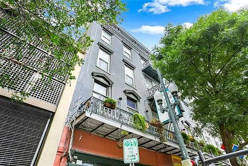 137 Carondelet St Photo 1