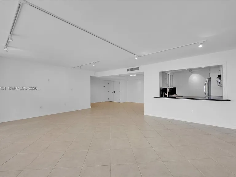 2 Grove Isle Dr #B907 — Photo 10