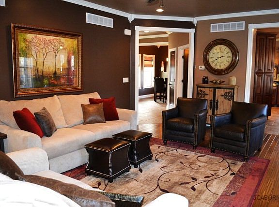 3rd image of 200 Little Creek Ln