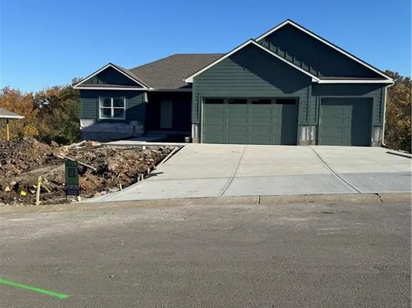 2519 SW Mitchell St, Oak Grove, MO 64075