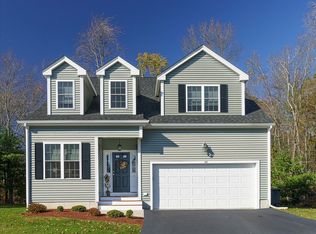 5 Black Bear Cir, Milford, MA 01757