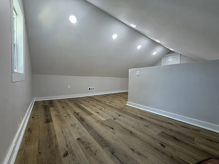 2403 Belden St — Photo 19