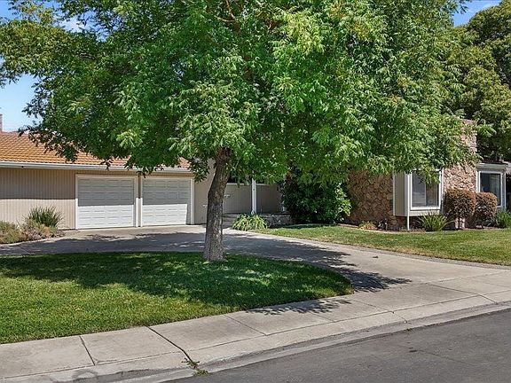 2nd image of 248 Laurel Ct