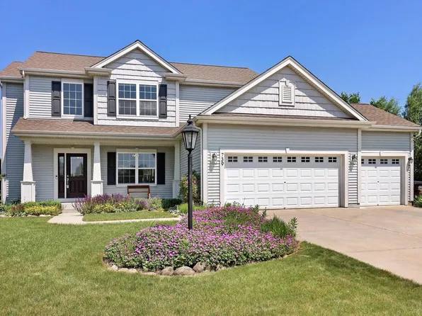 739 Pinehurst DRIVE, Mukwonago, WI 53149