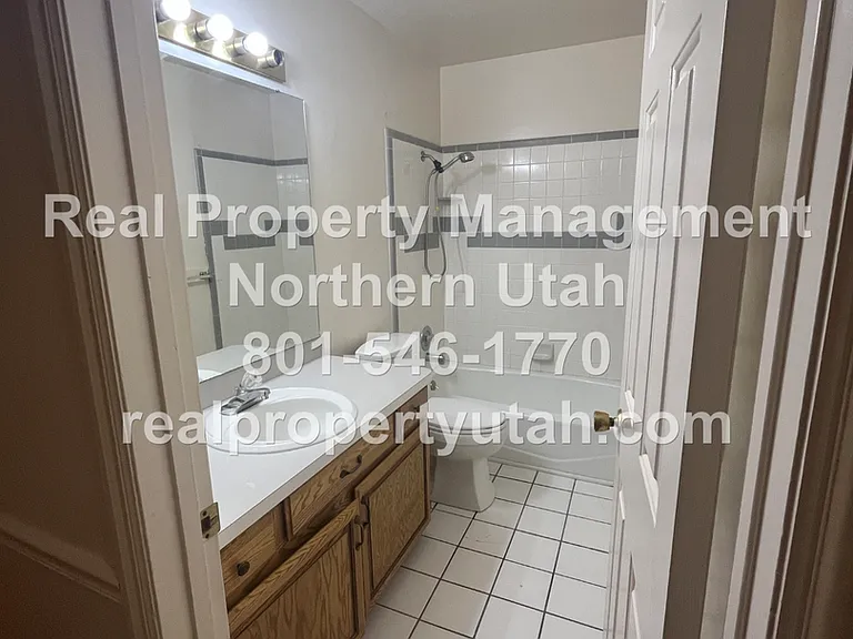1651 W 1290 N — Photo 19