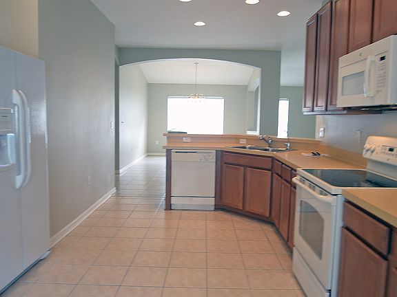 4th image of 35132 Meadow Reach Dr