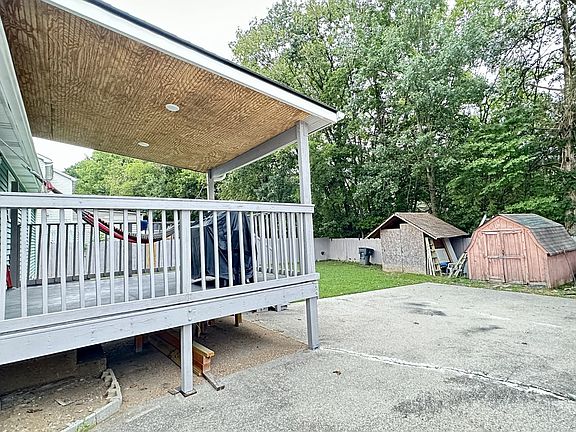 3rd image of 2148 Mullen Cir