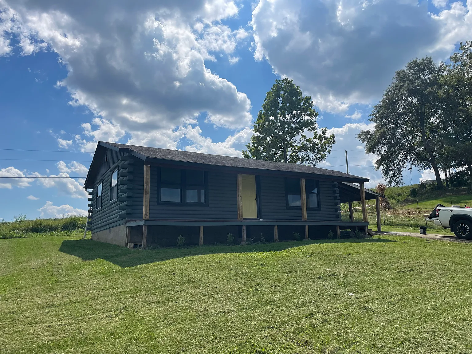2 bed, 750 sqft, $1,400 — Photo 1