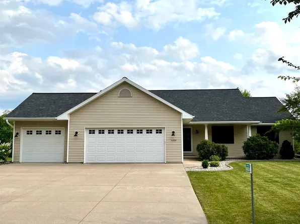 N1824 Medina Dr, Greenville, WI 54942